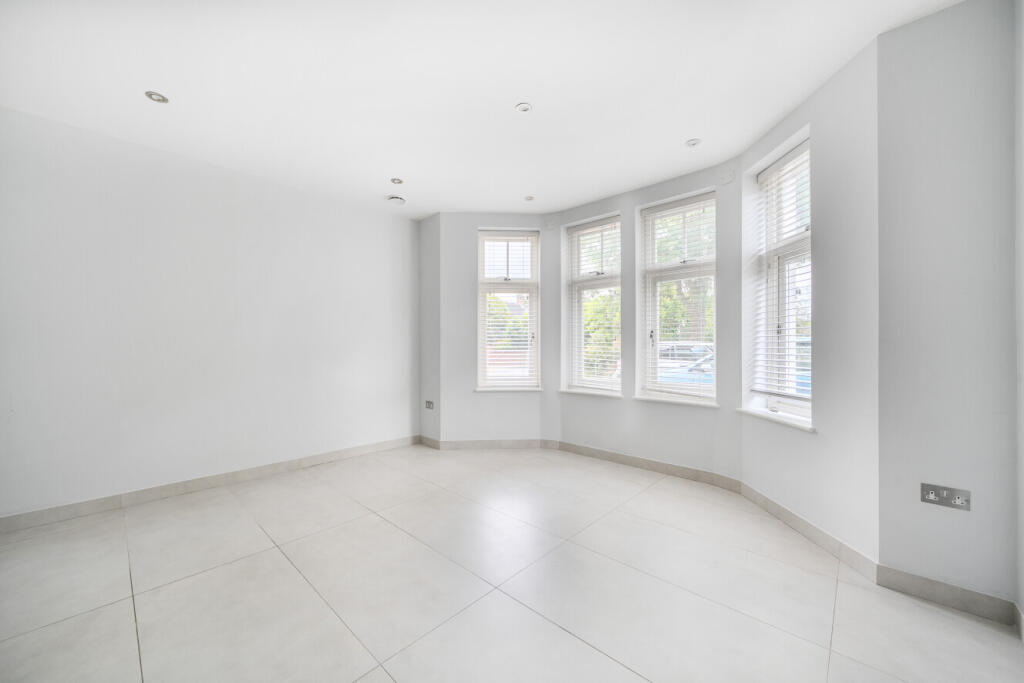 Apartment in London, Roehampton - View 5