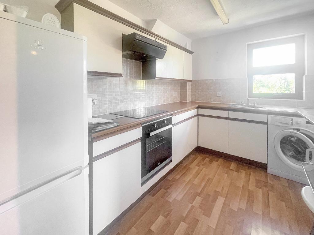 House in Croydon - View 2