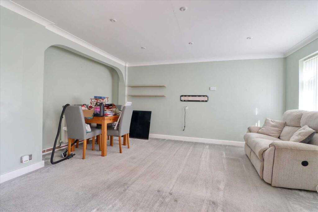 House in Clacton-on-Sea, Great Clacton - More