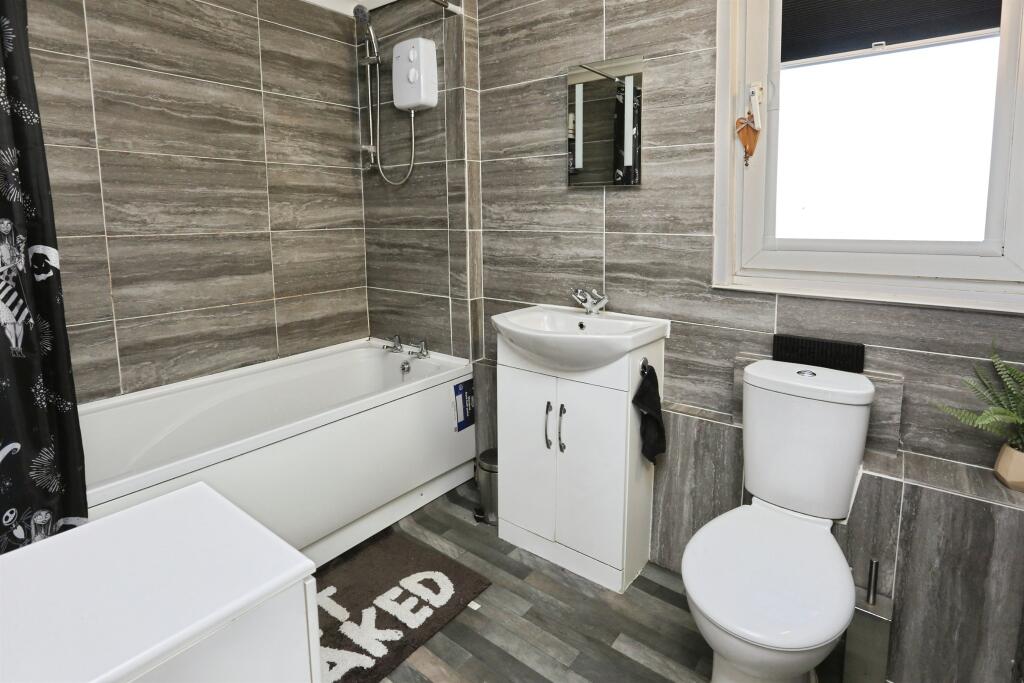 Cornwell Close, Gosport photo 4