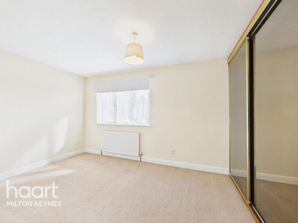 House in Milton Keynes, Walnut Tree, Walton - More