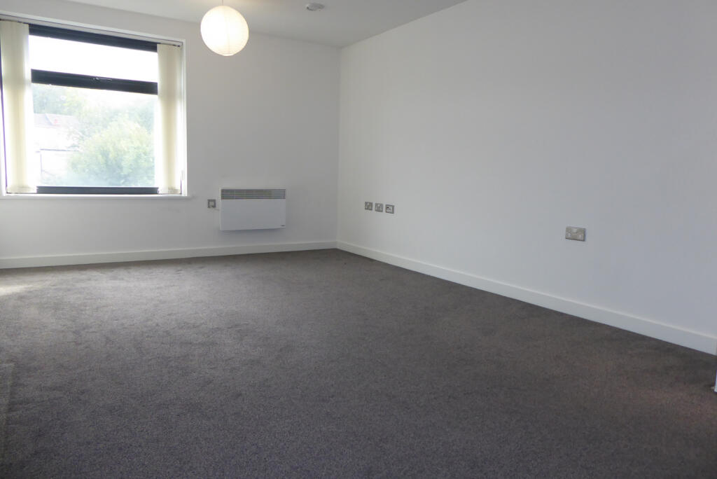 Apartment in Lancaster - View 3
