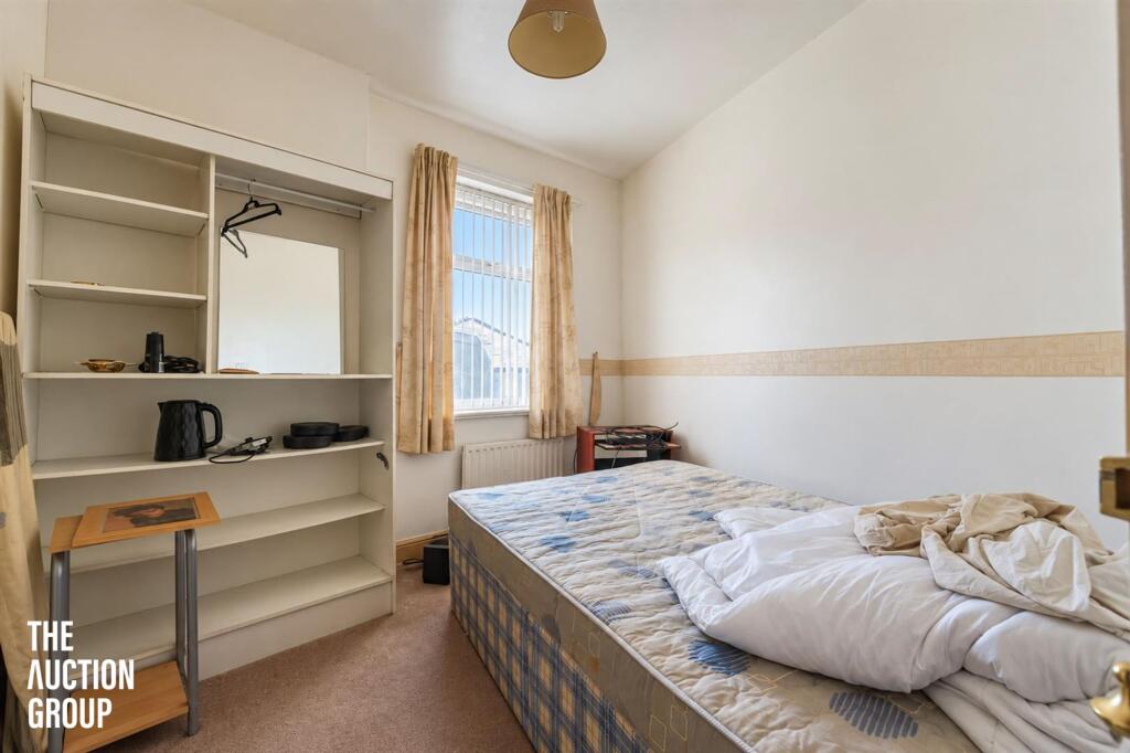 Apartment in Oldham - View 5