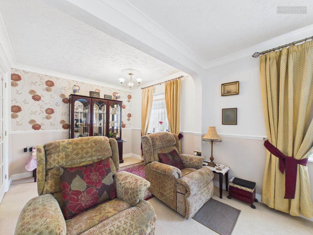 House in Peterborough - View 4