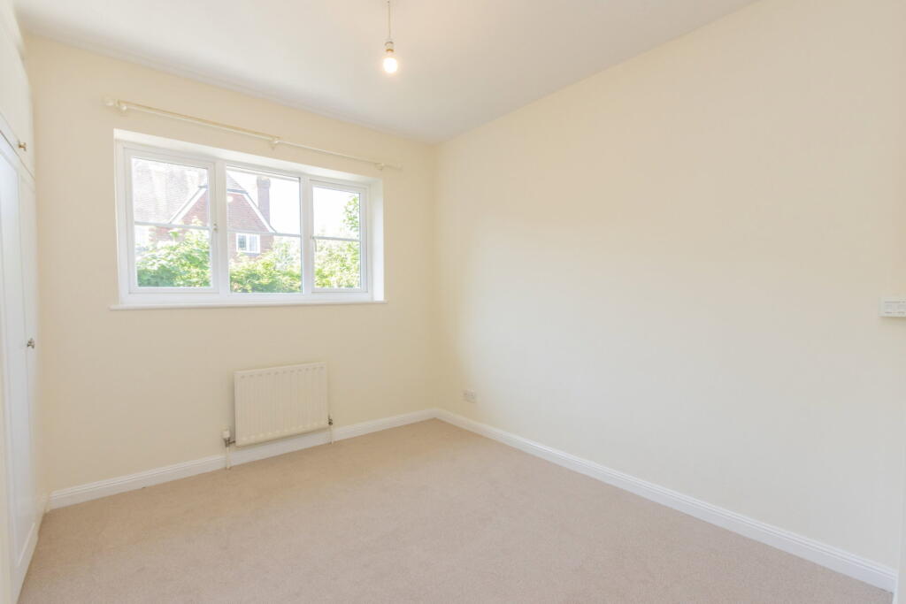 House in Tunbridge Wells, Hawkhurst - View 4