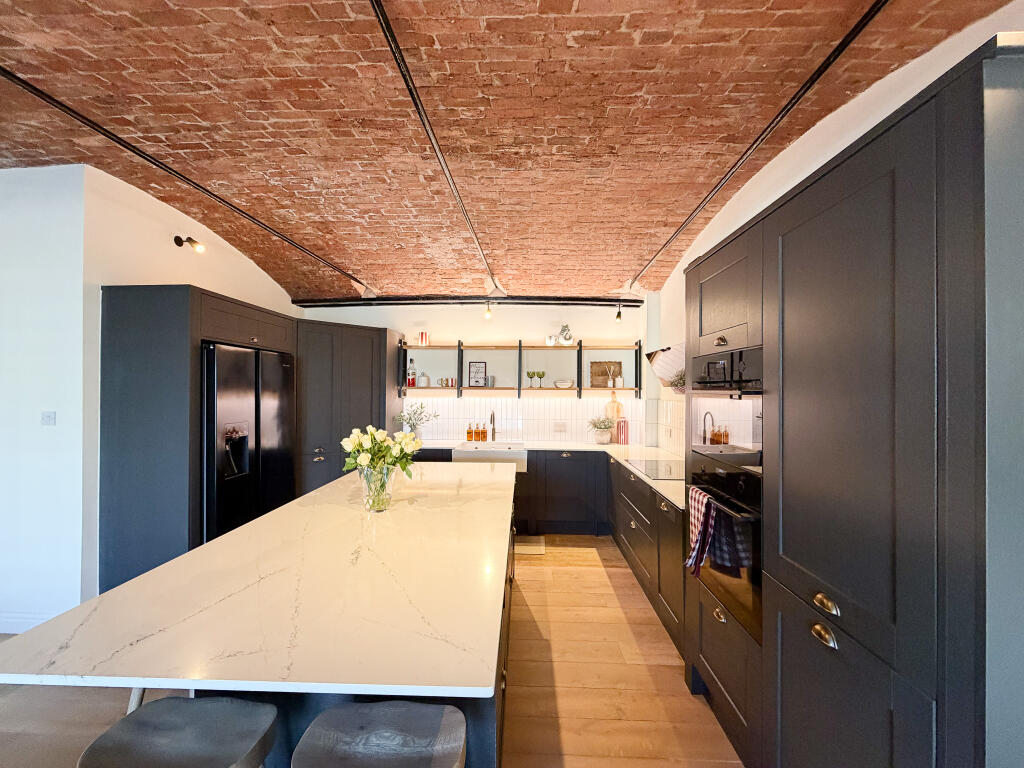 Apartment in Liverpool - View 5