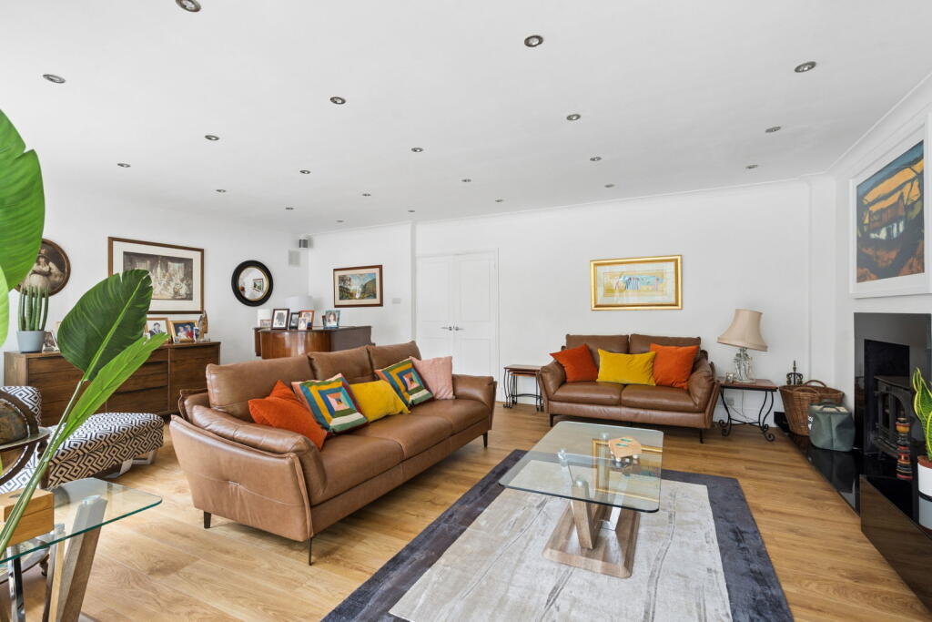 House in Watford - More