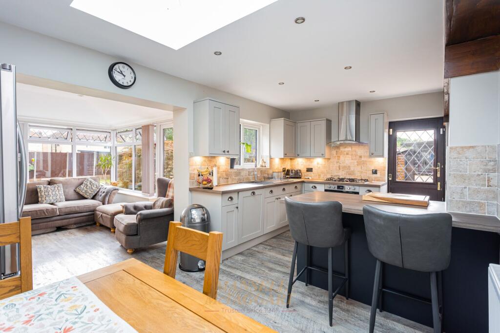 House in Redhill - More