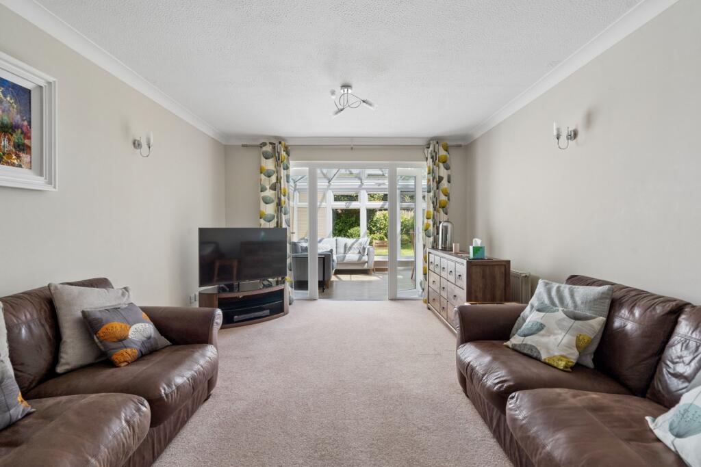 Mountview, Northwood, HA6 3NZ photo 3