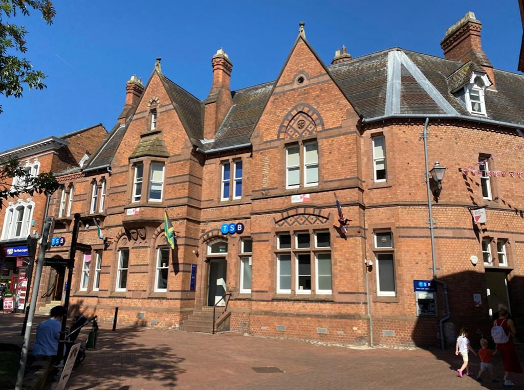 Main image of property: Offices, 1-3 Churchyardside, Nantwich, Cheshire, CW5
