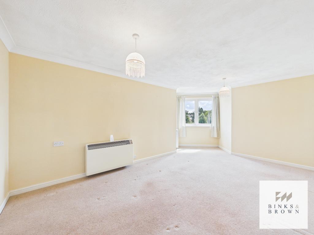 Apartment in Thurrock, Essex - View 2