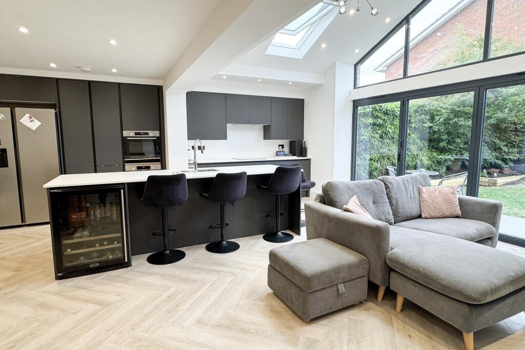 House in South Oxfordshire, Thame - View 2
