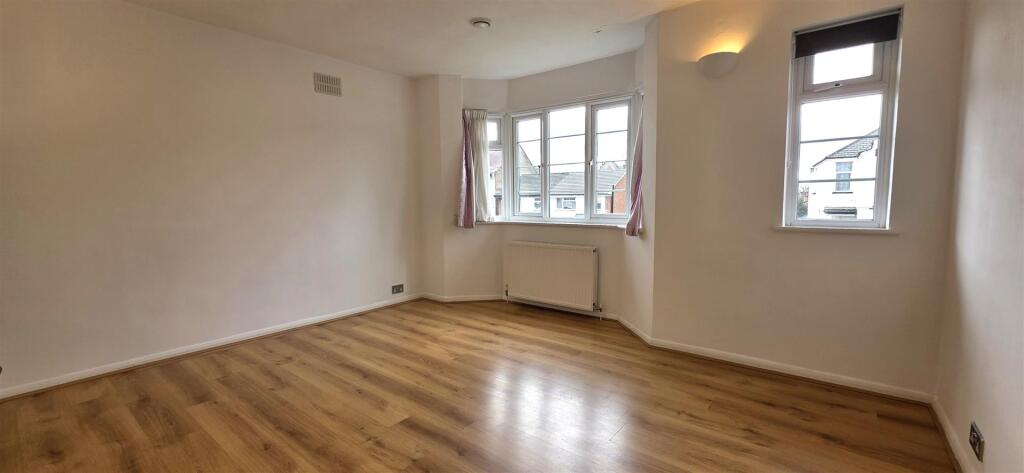 Main image of property: Granville Road, North Finchley, N12