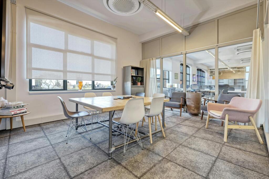 Laszlo Meeting Rooms