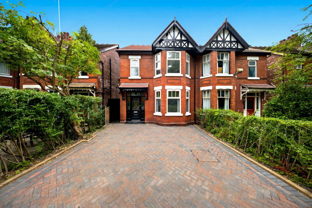 Main image of property: Park Avenue, Levenshulme, Manchester, M19