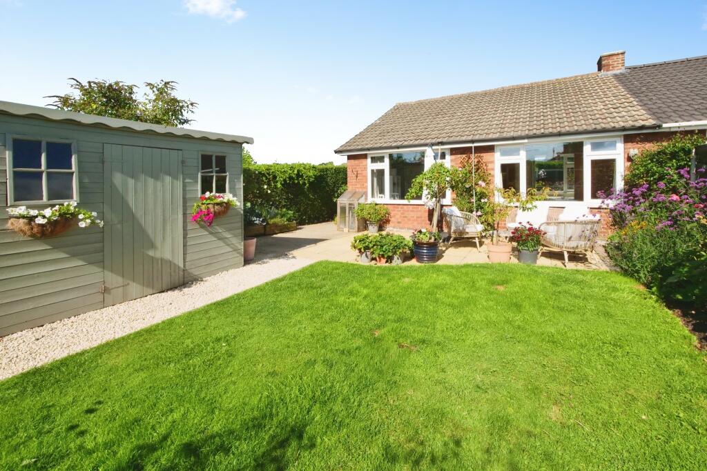 House in York, Rawcliffe - View 2