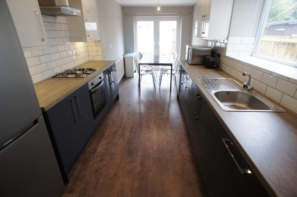 House in Cardiff, Maindy, Cathays - View 3