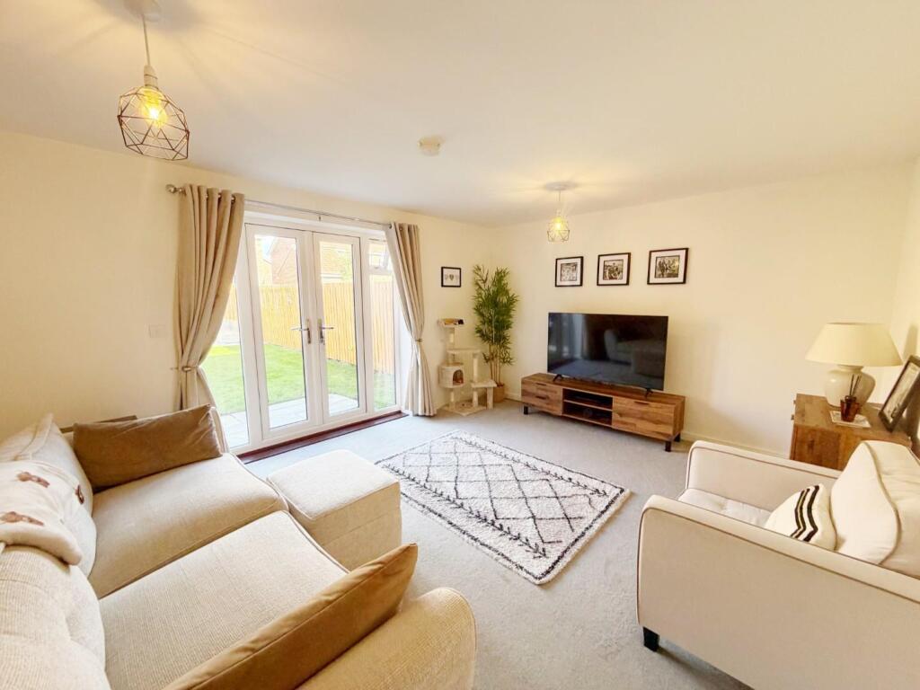 House in Stockton-on-Tees - More