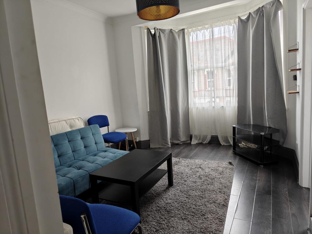 Main image of property: Flat , Stowe Court, Silverdale Avenue, Westcliff-on-Sea