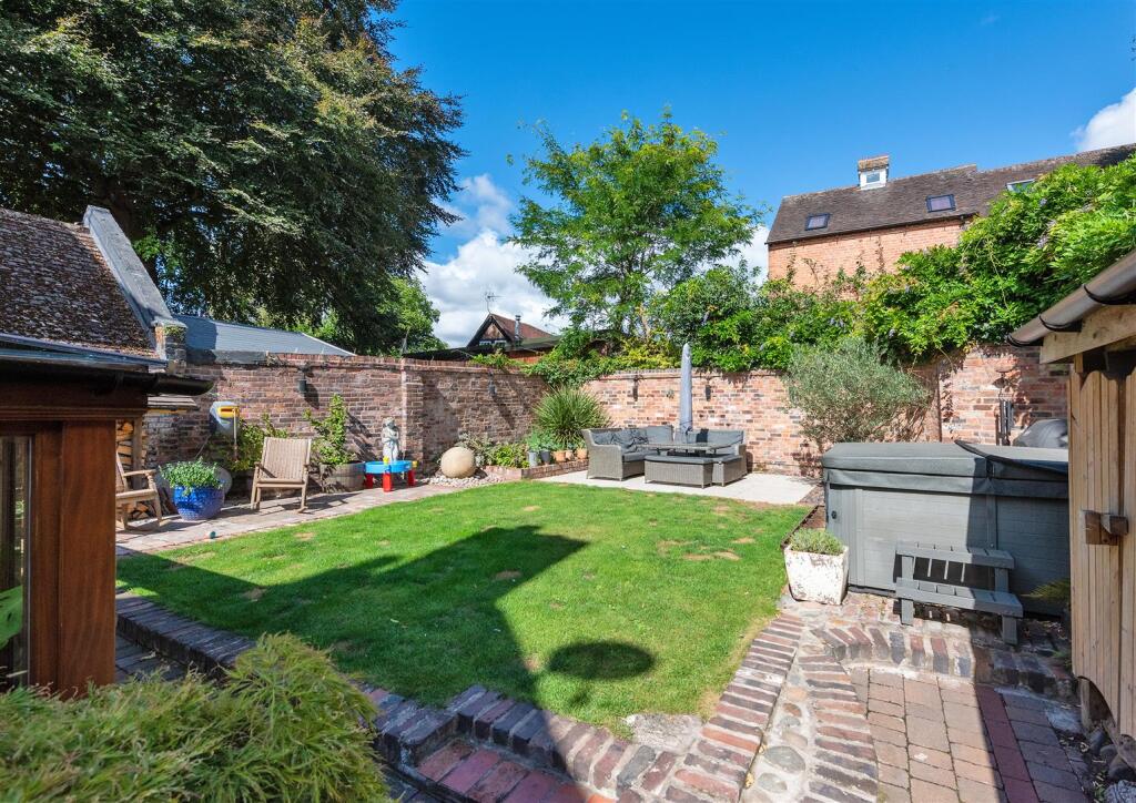 House in Wolverhampton - View 2