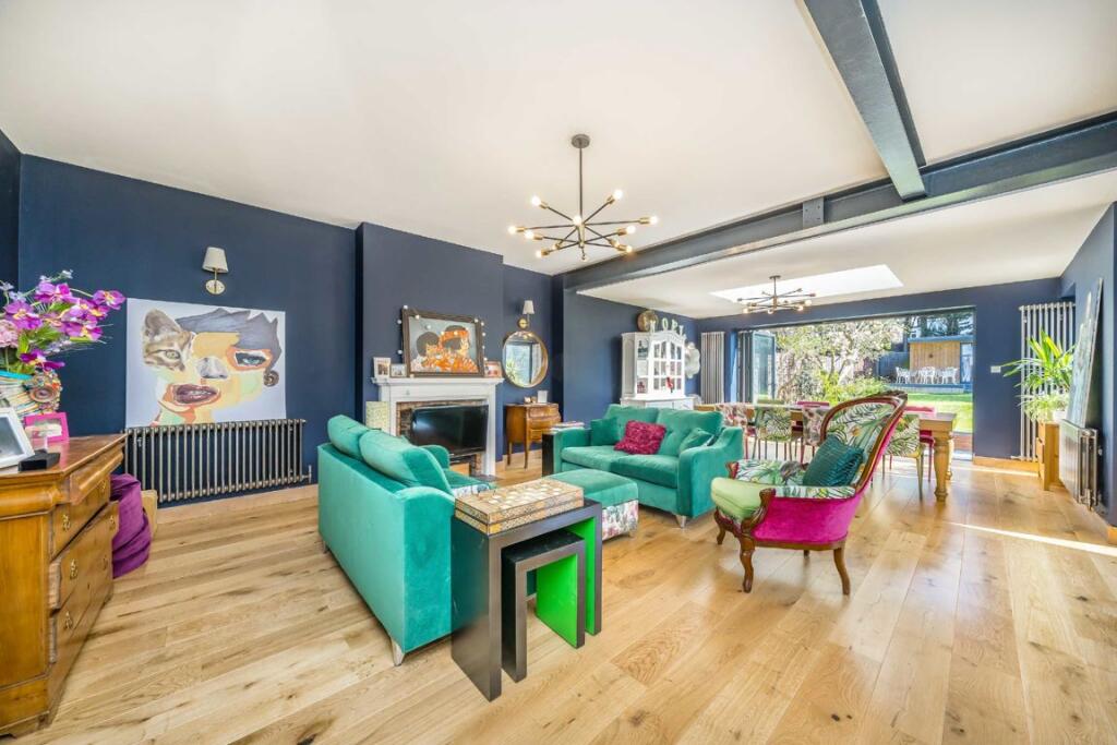 House in London - View 4