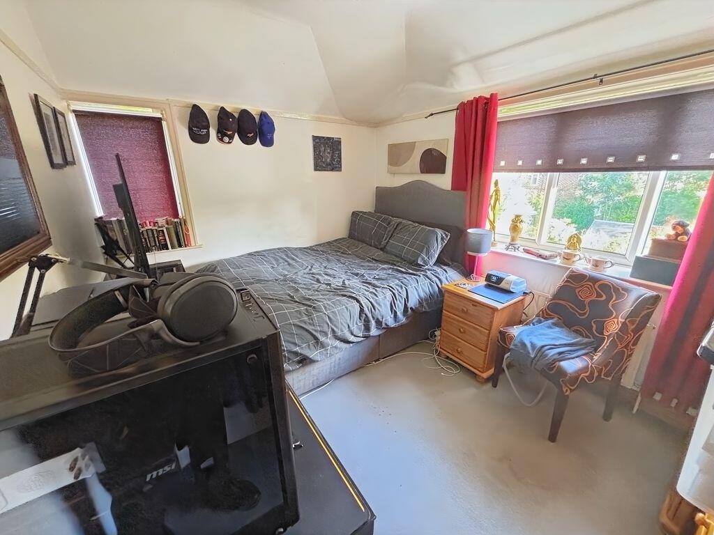 House in Manchester, Greater Manchester - More
