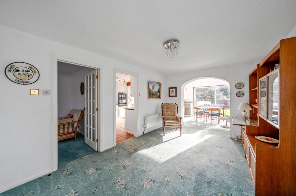 Sutton Crescent, Barnet, EN5 photo 3