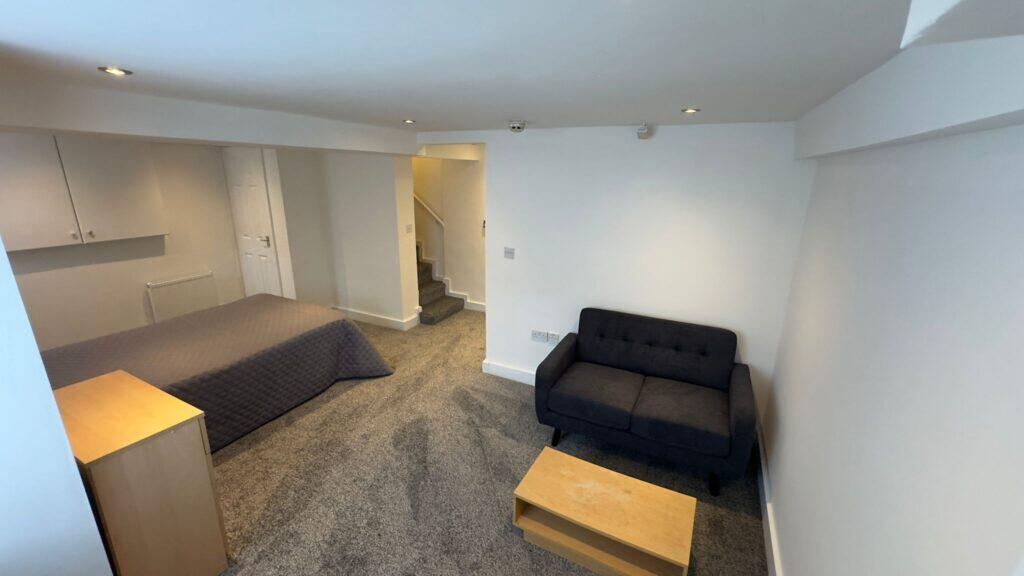 Norman Mount, Kirkstall, Leeds, LS5 3JQ - More