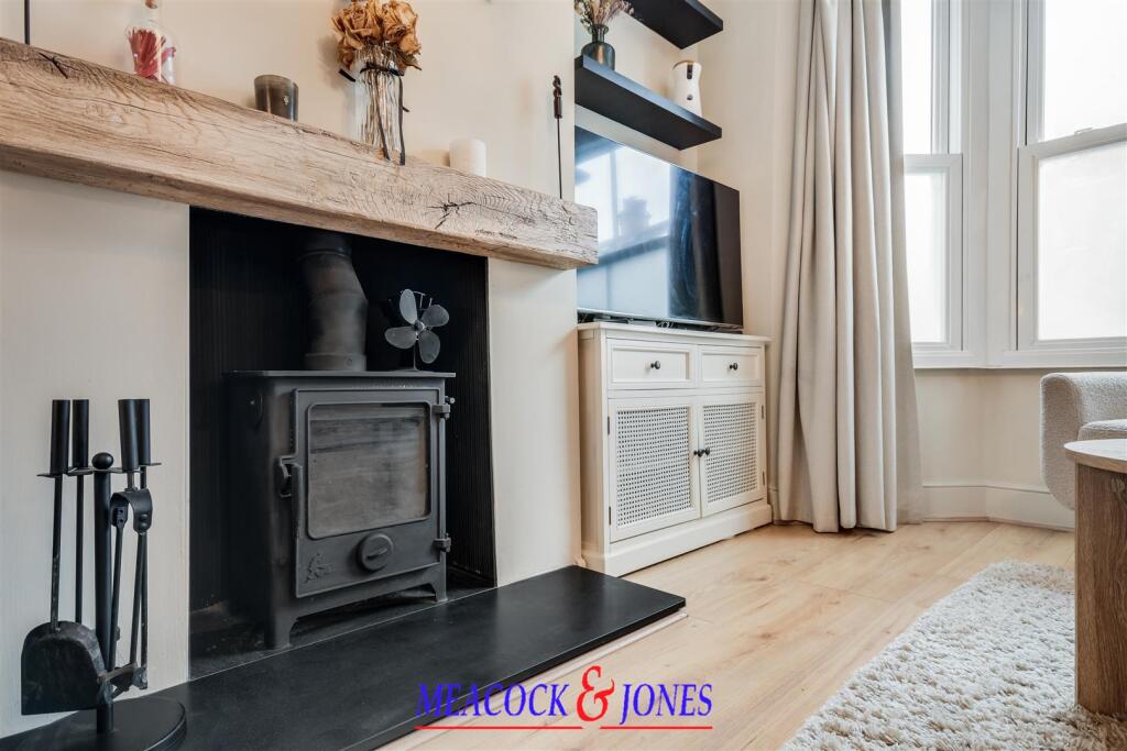 House in Brentwood, Essex - View 4