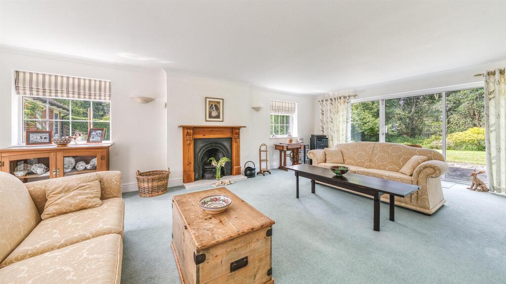 House in Derby, Heatherton - More