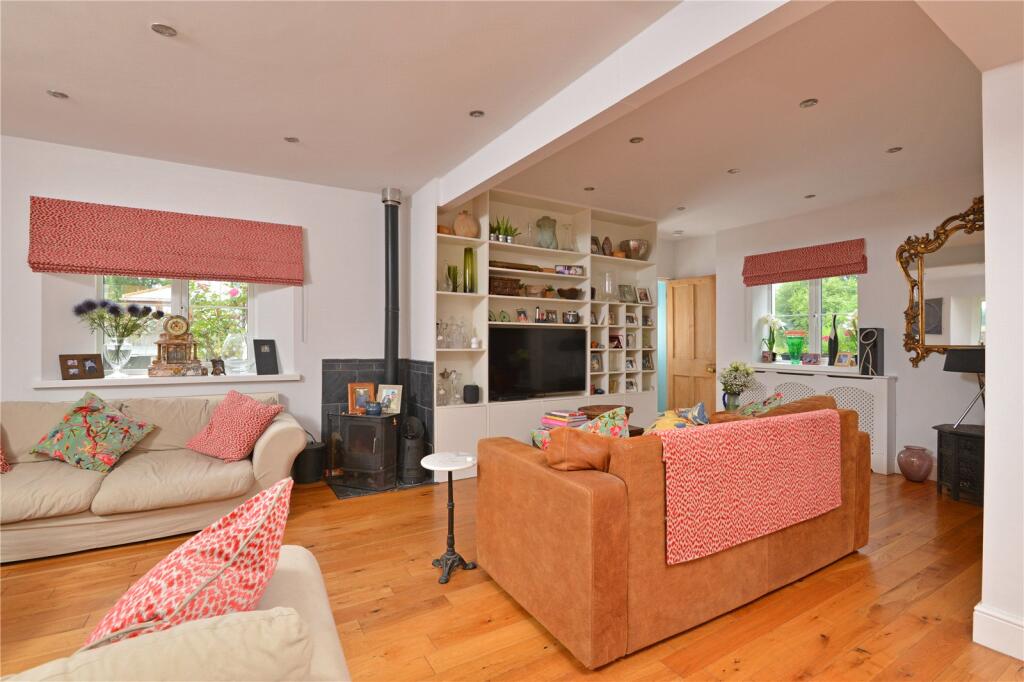 Acland Road, Landkey, Barnstaple, Devon, EX32 photo 4