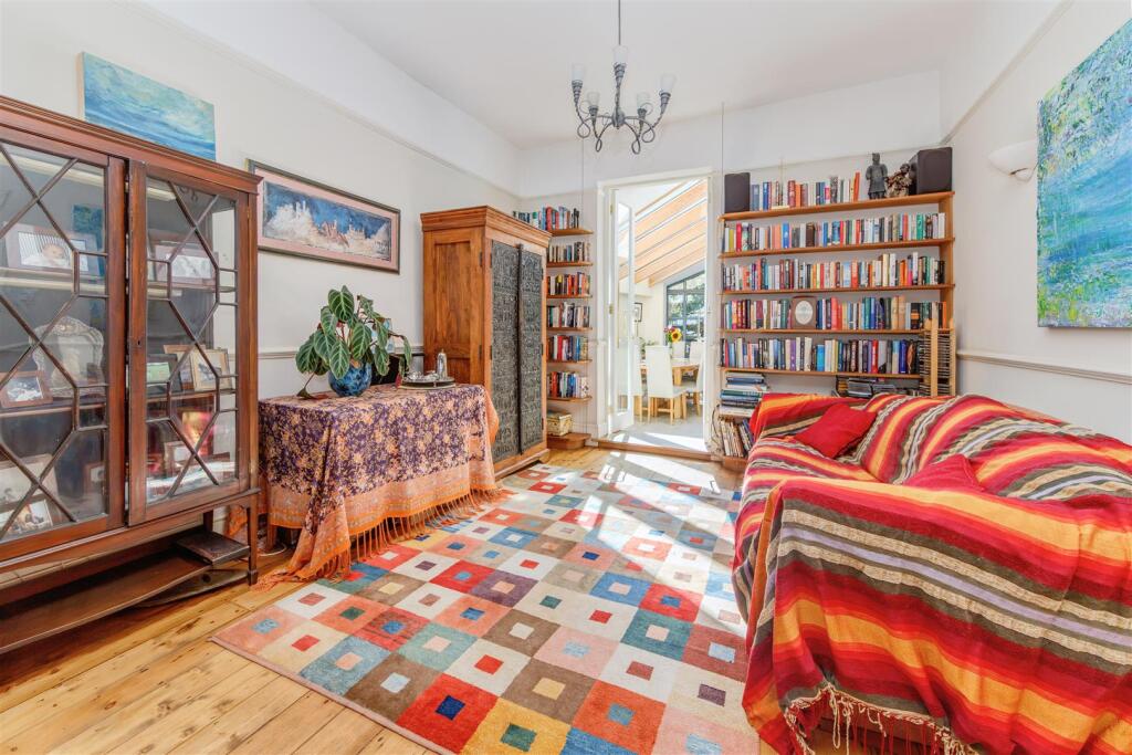 House in London - View 4