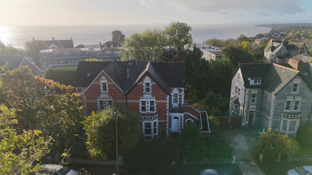 3-bed detached on 3, Clive Crescent, Penarth CF64 1AT, £499,000