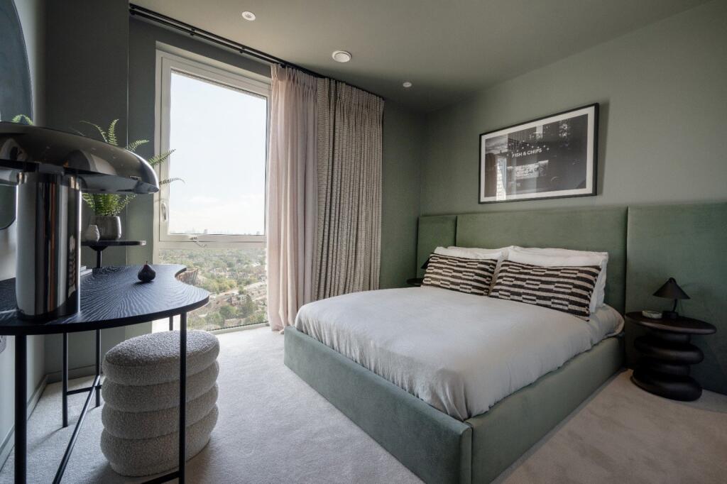 Apartment in London - More