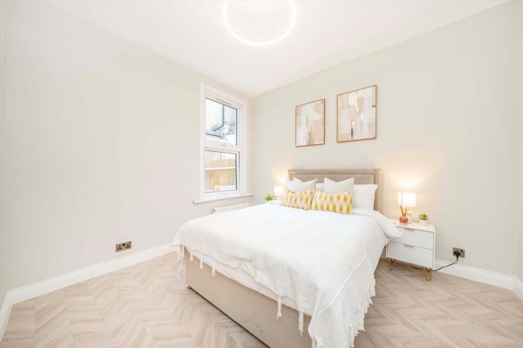 Apartment in London - View 4