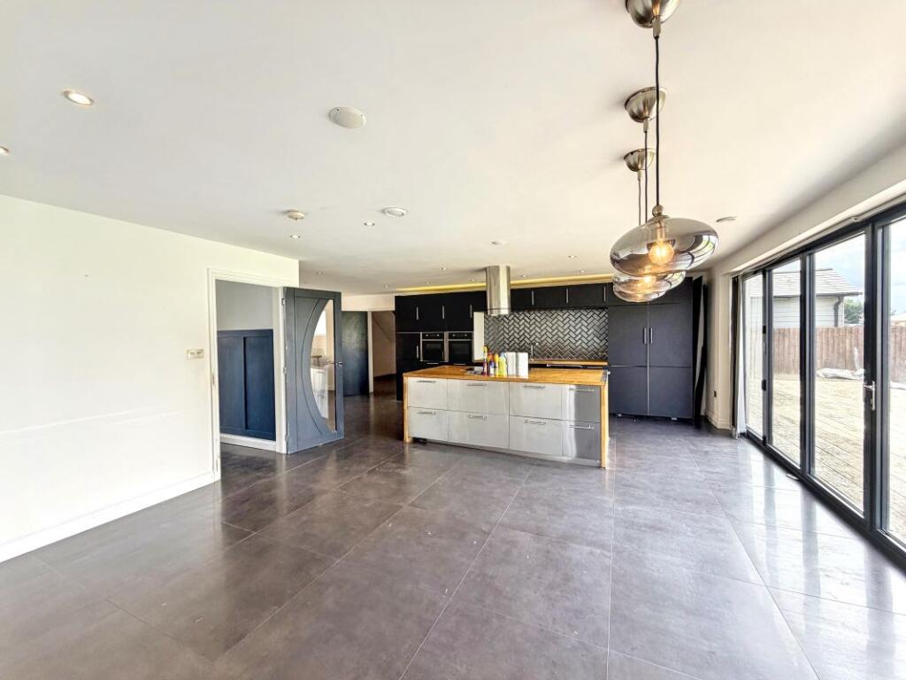 House in Fenland, March - View 3