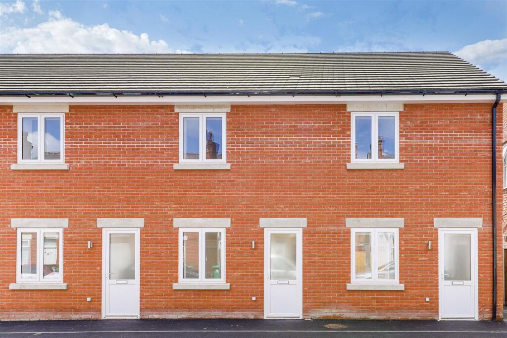 2-bed terraced on Merchant Street, Bulwell, NG6, £160,000