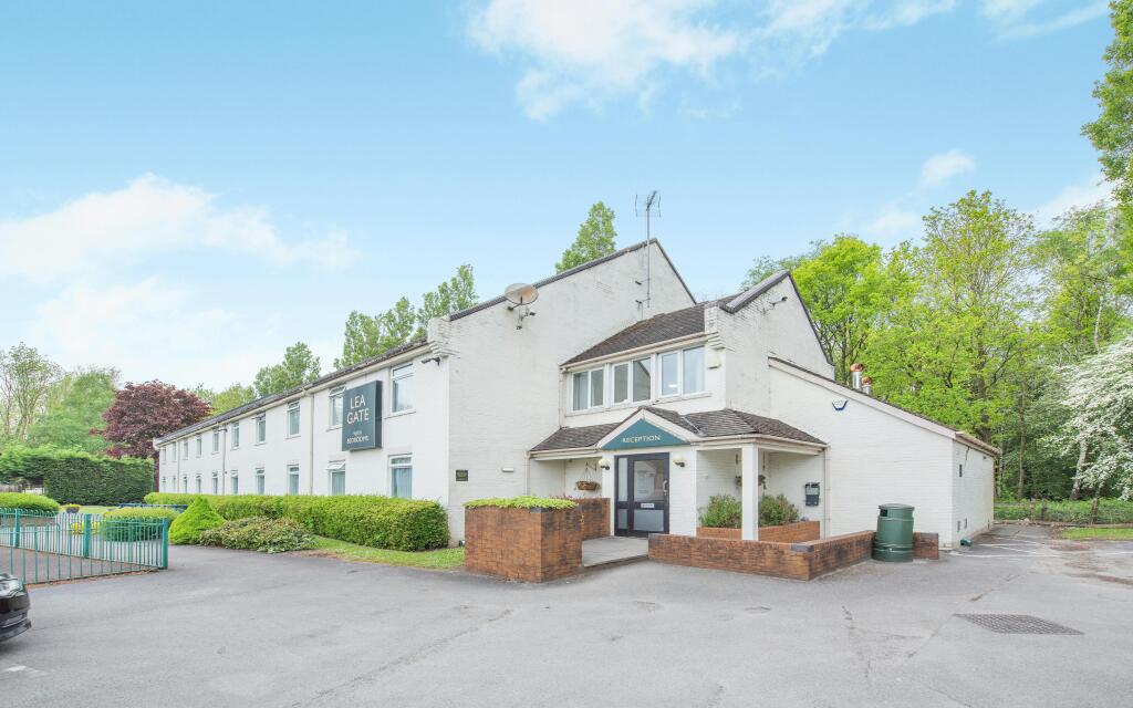 Main image of property: The Lea Gate, Blackpool Road, Lea, Preston, PR4 0XB