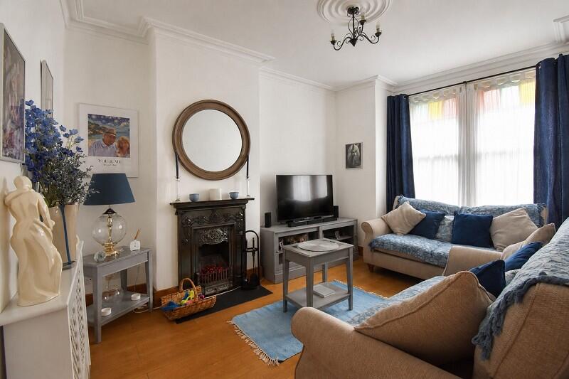 House in London - View 5