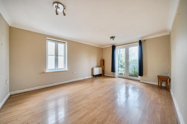 Trefoil Way, Carterton photo 4