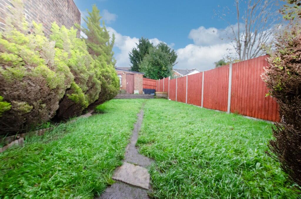 Manor Road North, Southampton, Hampshire, SO19 photo 2