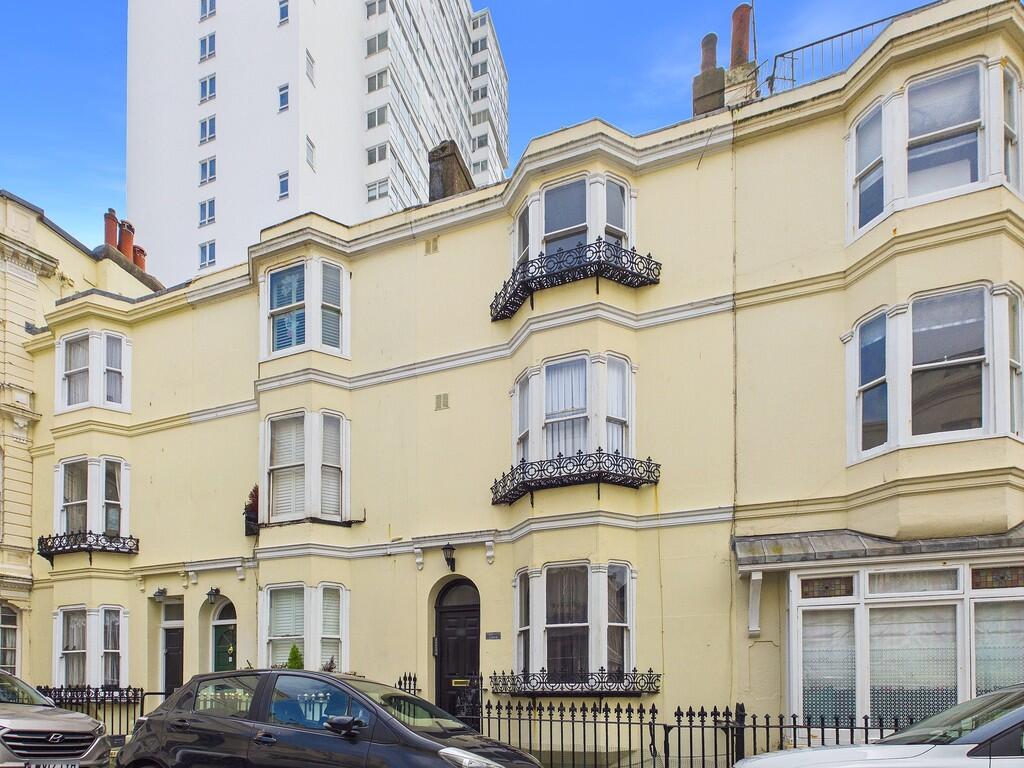 Main image of property: Regency Square, Brighton, BN1 2FJ