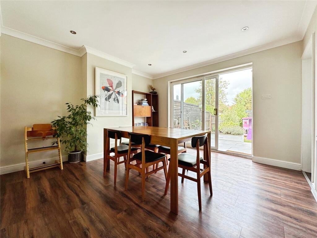House in London - View 3