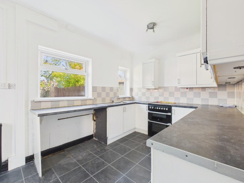 House in Hull, Marfleet - View 2