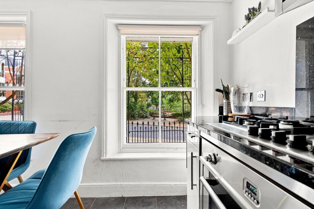 House in Slough - View 4