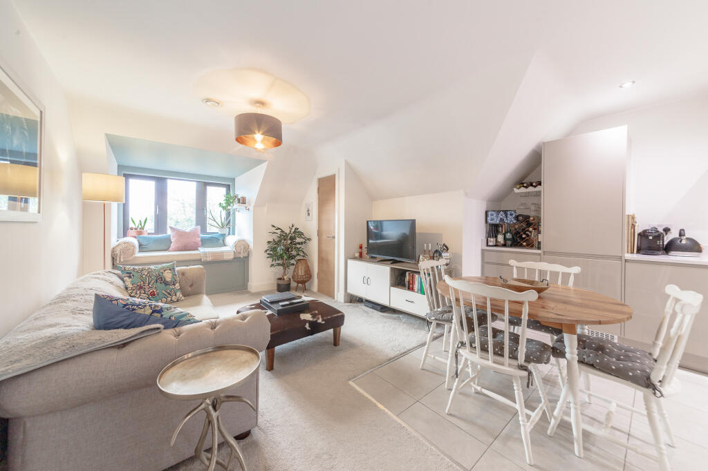 Main image of property: Lansdowne Place, Institute Road, Maidenhead, SL6