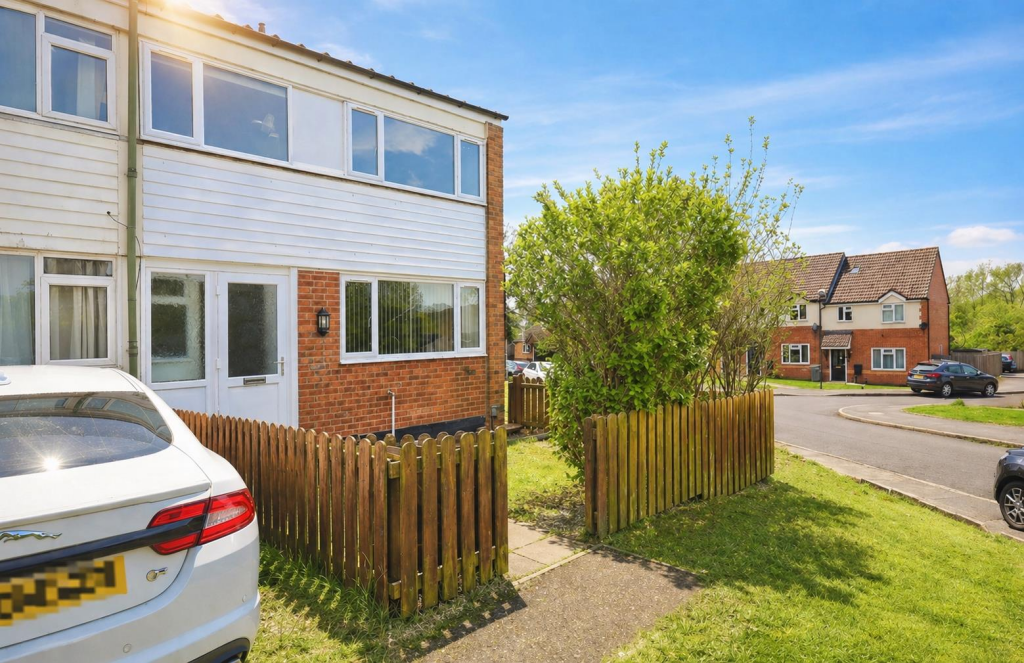 Main image of property: Lea Crescent, Newbold Upon Avon, Rugby - No Onward Chain