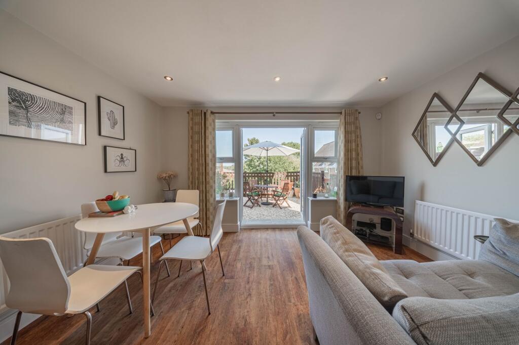 House in Mid Sussex, Southdowns Park, Haywards Heath - View 3