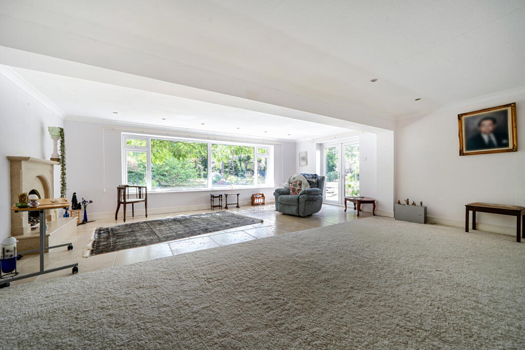 House in Slough - View 4