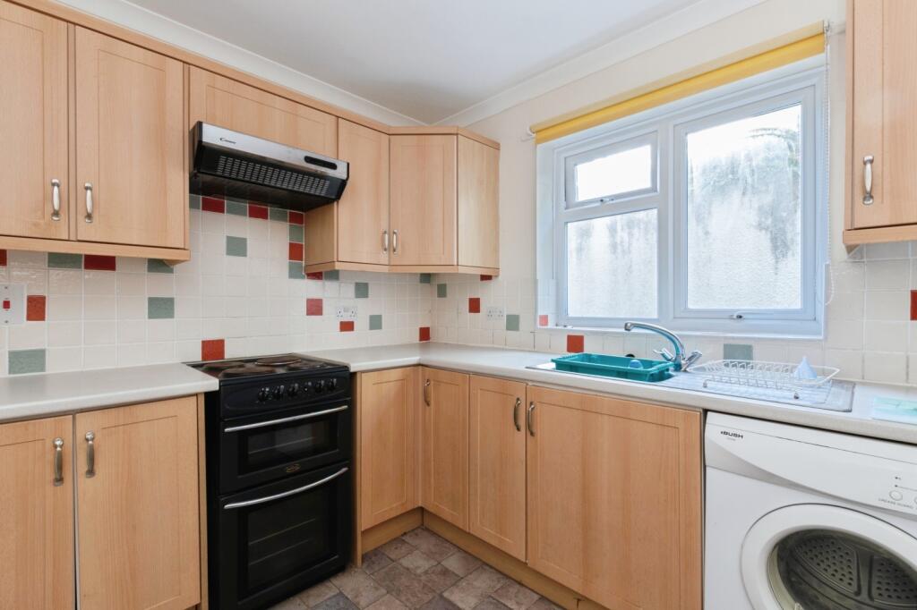 Apartment in Poole - View 5